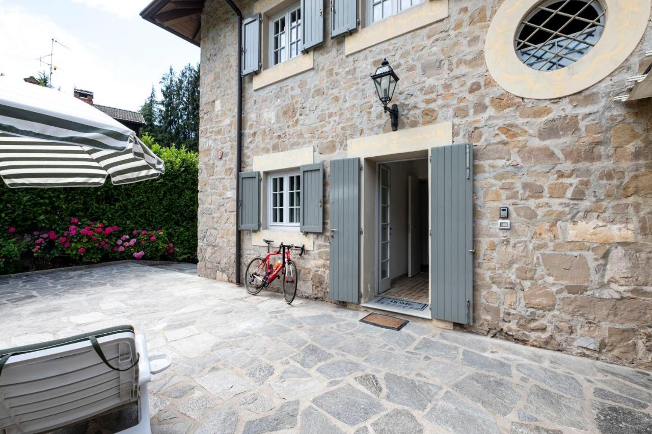 Contessa Pace - Luxury Flat Appartement Selvino Buitenkant foto