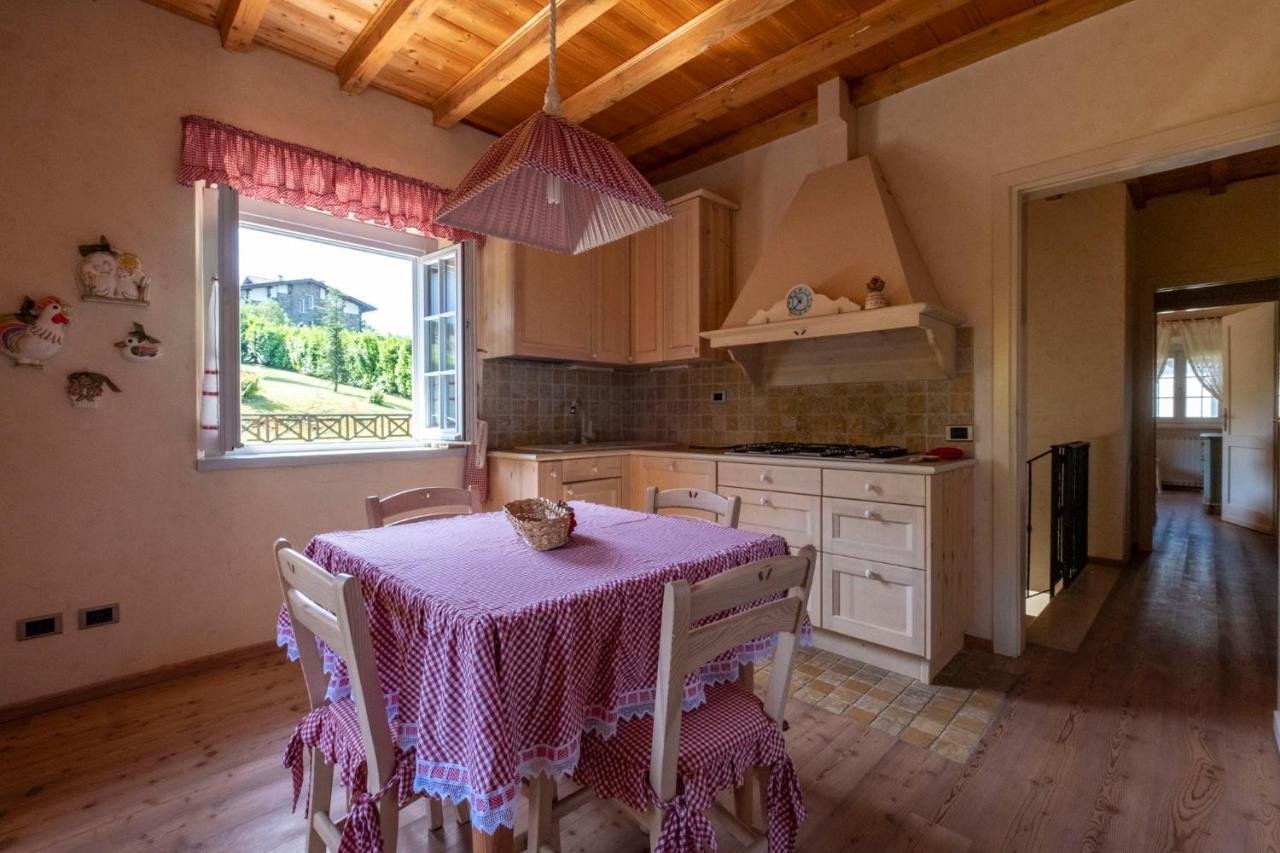 Contessa Pace - Luxury Flat Appartement Selvino Buitenkant foto