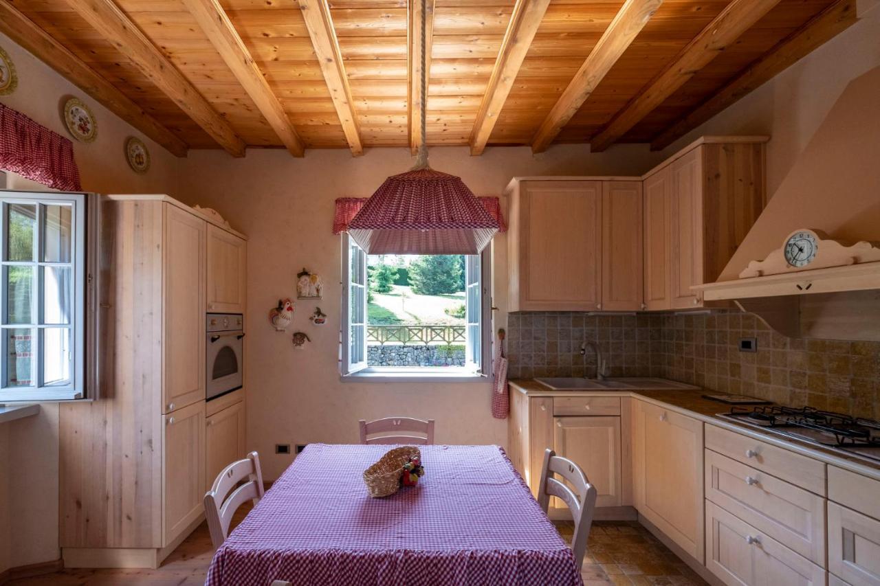 Contessa Pace - Luxury Flat Appartement Selvino Buitenkant foto